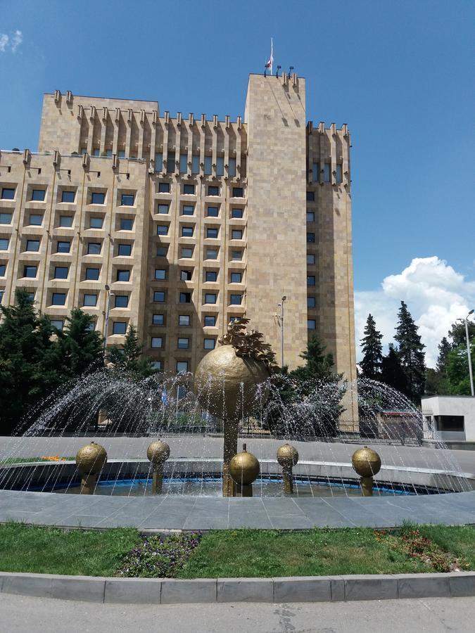 Madona's Apartment Tiflis Exterior foto